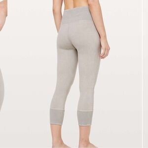 Lululemon Wunder Under Crop 23" *Ribbed in French Clay